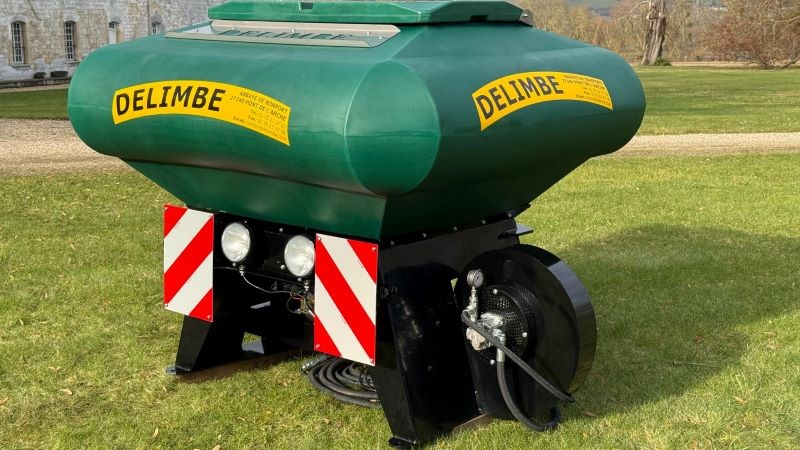 Tolva frontal T20 1700 litros - gran capacidad de siembra
